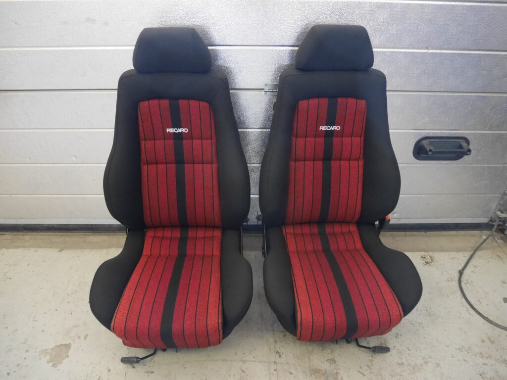 17 – Recaro forstole fra Golf 3 GTI ombygget til Golf 1 og monteret med originalt Golf 1 GTI betræk