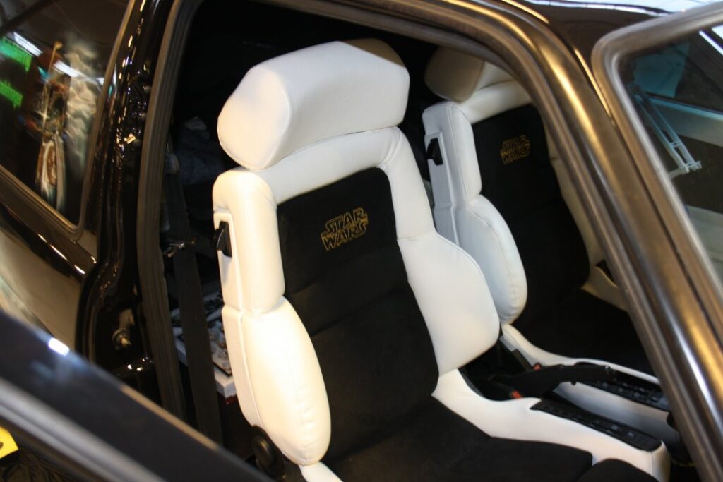 22 – Recaro CSE sæder + Golf 2 dørsider renoveret for Star Wars udstillingsbil